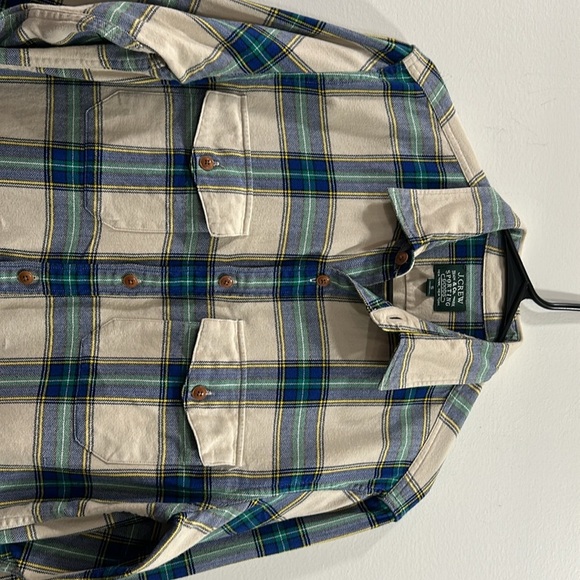 J. Crew Trade & Co. Mark Sporting Goods. 100% Cotton Size Small l/s button down - Picture 3 of 7